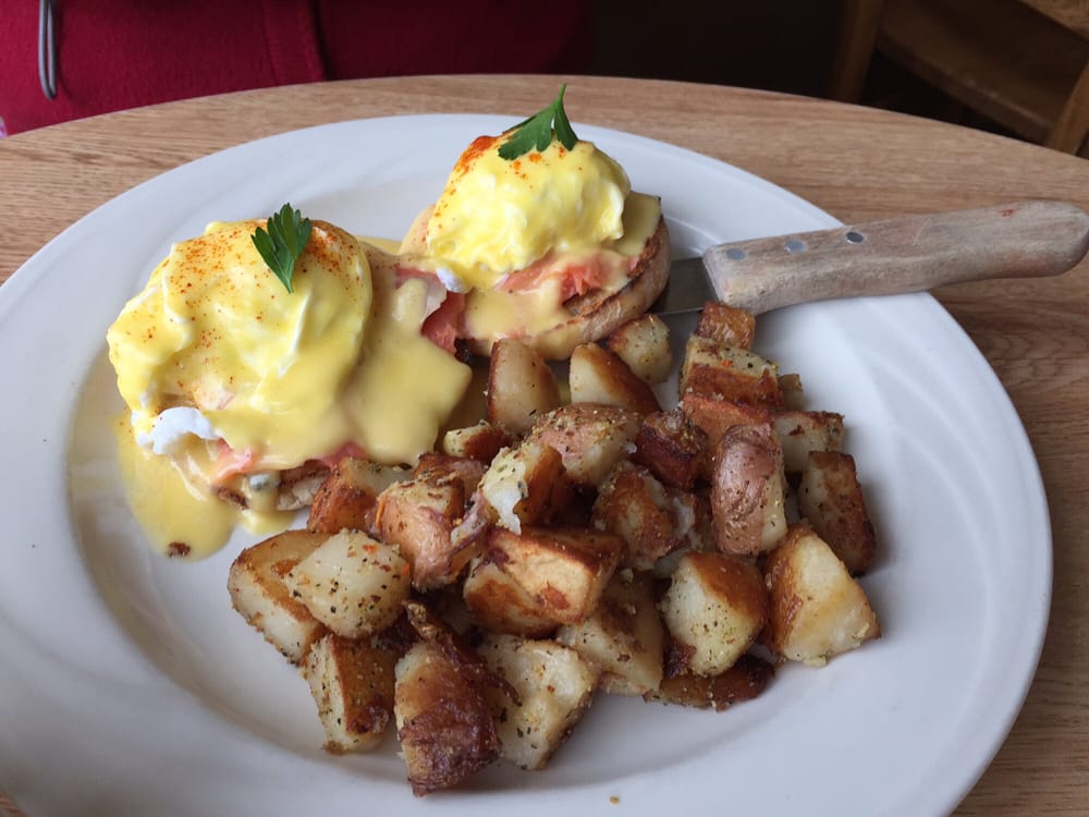 Aliotti's Victorian Corner