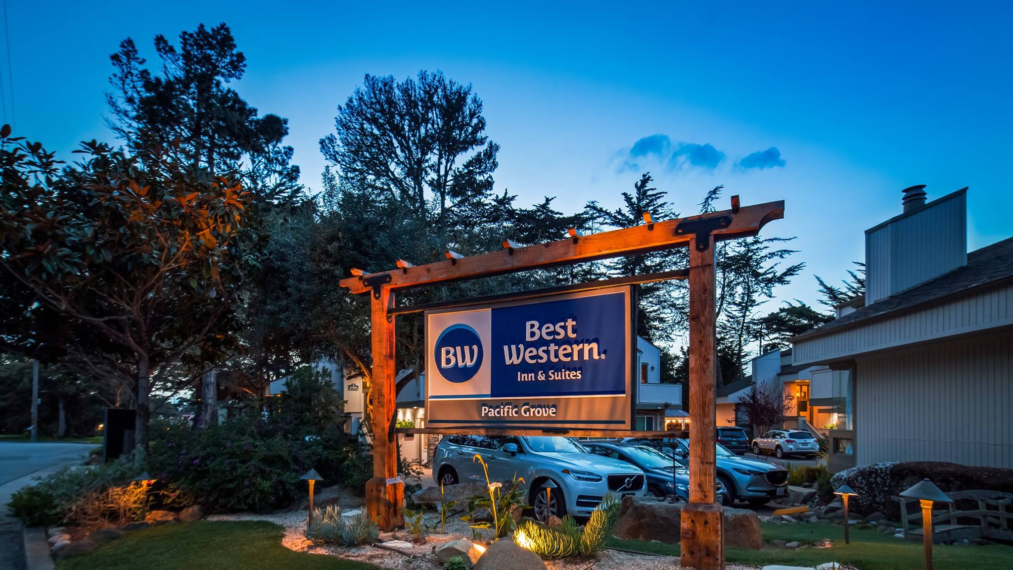 Best Western The Inn & Suites