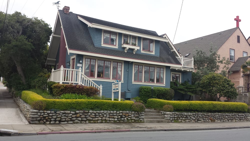 Old Saint Angela Inn